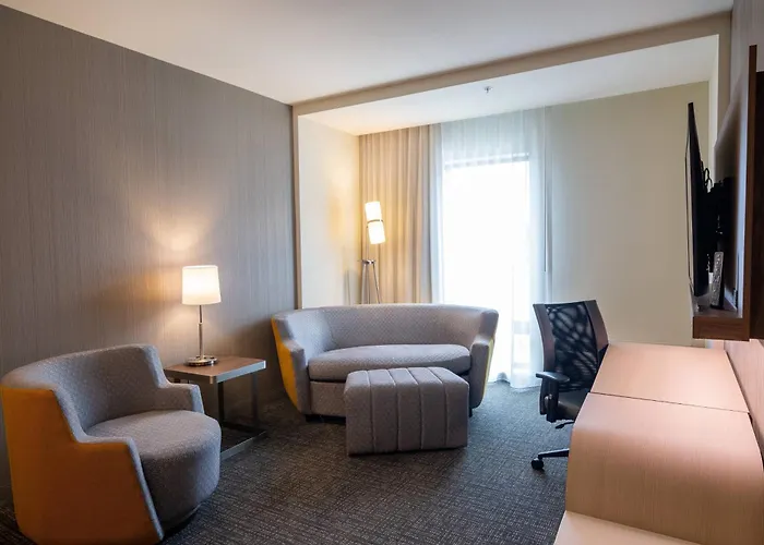 Courtyard By Marriott Cartersville